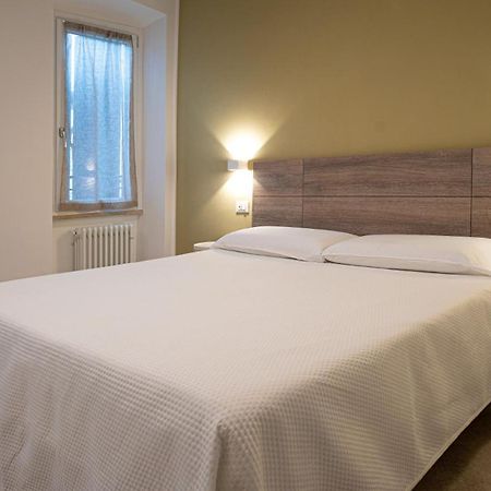 Fiori Sull'Acqua Apartments Peschiera del Garda Kültér fotó