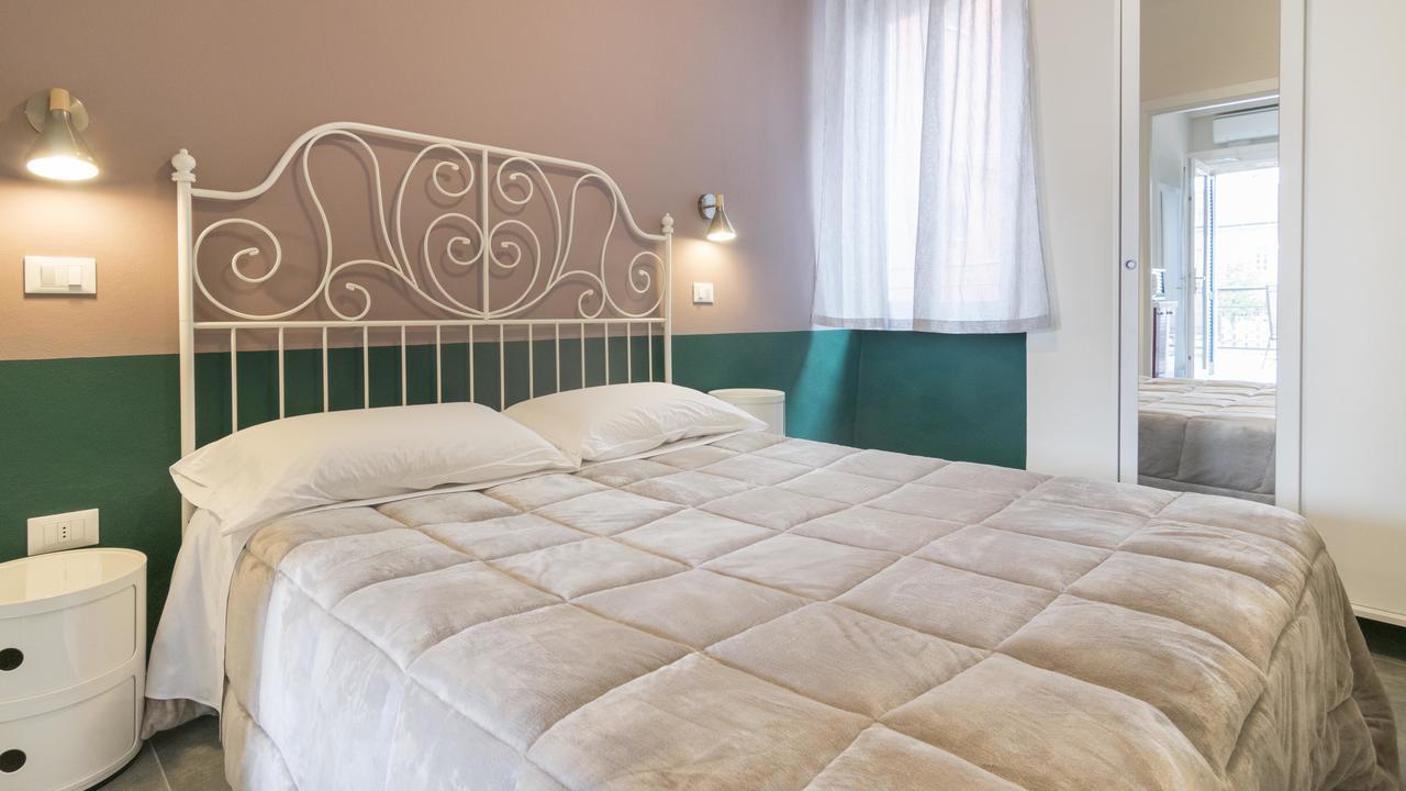 Fiori Sull'Acqua Apartments Peschiera del Garda Kültér fotó